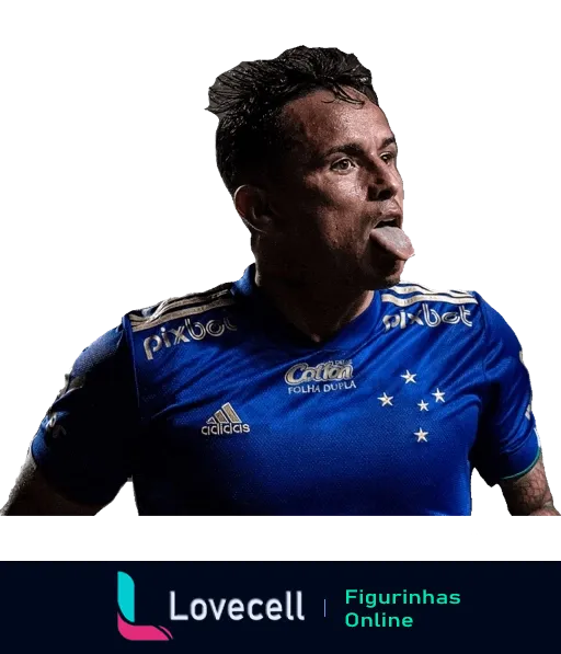 Jogador do Cruzeiro comemorando com língua para fora, uniforme com logos da Pixbet e adidas durante partida