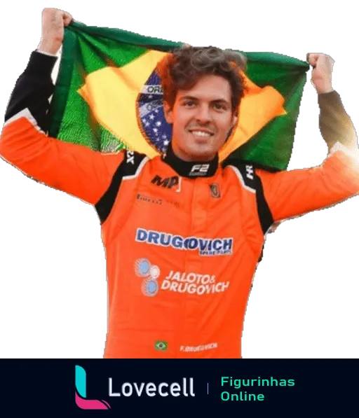 Felipe Drugovich celebrando com bandeira do Brasil, vestindo macacão laranja da MP Motorsport