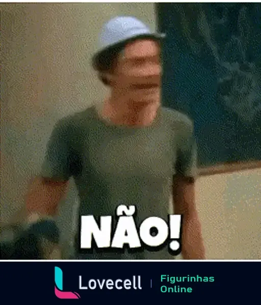 Sticker de Seu Madruga do Chaves em camiseta verde e boné branco, gesticulando e dizendo 'Não!' energicamente