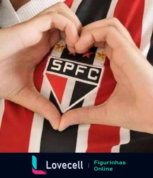 Mãos formando um coração ao redor do emblema do São Paulo Futebol Clube, simbolizando amor e paixão pelo time