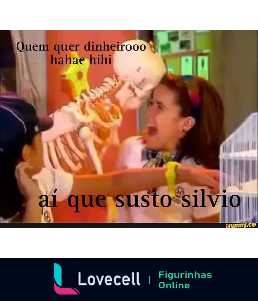 Meme engraçado com uma criança assustada ao interagir com um esqueleto, com textos: 'Quem quer dinheirooo hahaha hihi' e 'aí que susto silvio'.