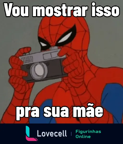 Imagem do Homem-Aranha segurando uma câmera fotográfica com a frase 'Vou mostrar isso pra sua mãe'. Ótima escolha de figurinha para reações em conversas de WhatsApp.