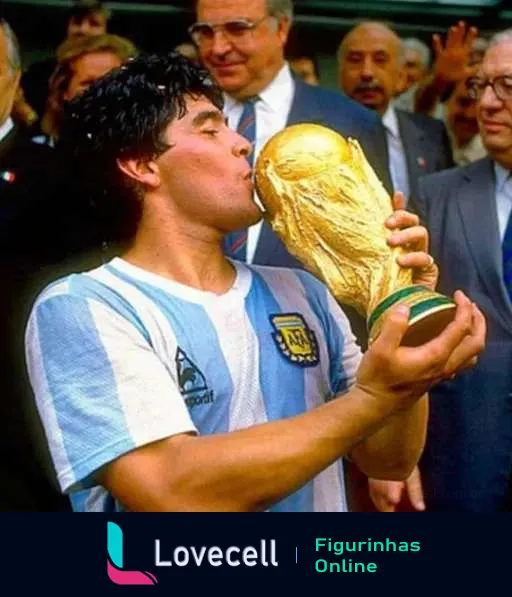 Jogador de futebol da Argentina beijando a Taça do Mundo de Futebol enquanto veste uniforme da seleção e expressa emoção, cercado por espectadores