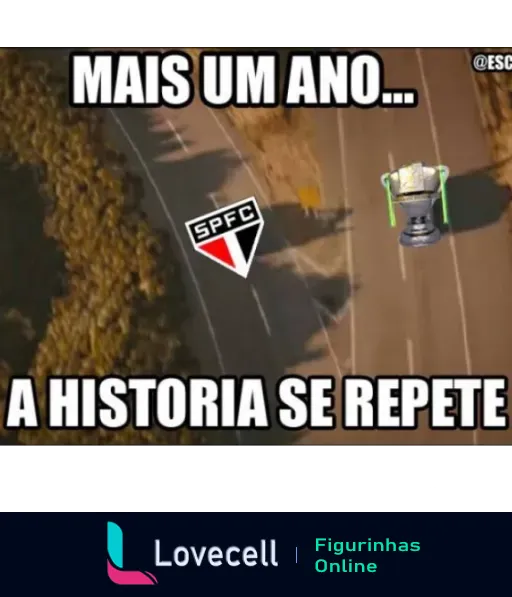 Rodovia com logo do São Paulo Futebol Clube e troféu, com texto 'Mais um ano, a história se repete' referindo-se ao desempenho repetido do SPFC