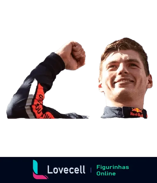 Max Verstappen comemorando a vitória, sorrindo e levantando o punho, vestindo macacão da Red Bull com detalhes em laranja