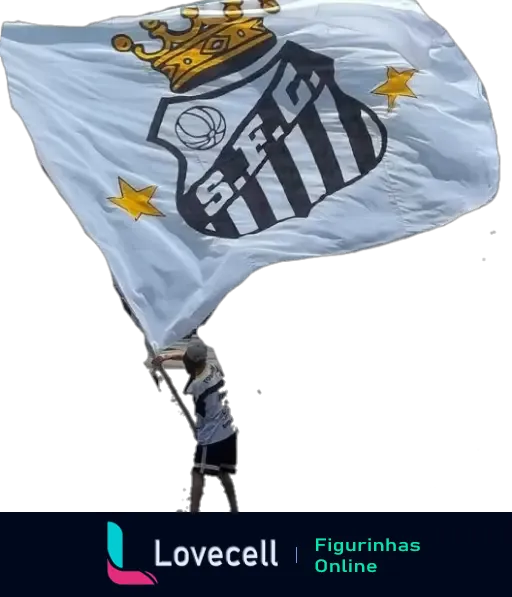 Bandeira do Santos Futebol Clube com escudo, coroa e três estrelas douradas, segurada por torcedor