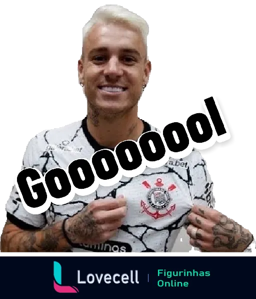 Homem sorridente com cabelo platinado segurando e apontando para o símbolo do Corinthians em sua camisa, com tatuagens nos braços e a palavra 'Goooooool' em destaque