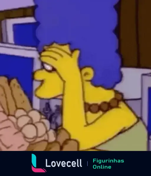 Marge Simpson, de Os Simpsons, segurando a cabeça em demonstração de frustração enquanto olha para uma mesa com vários objetos. Reações com Desenhos.