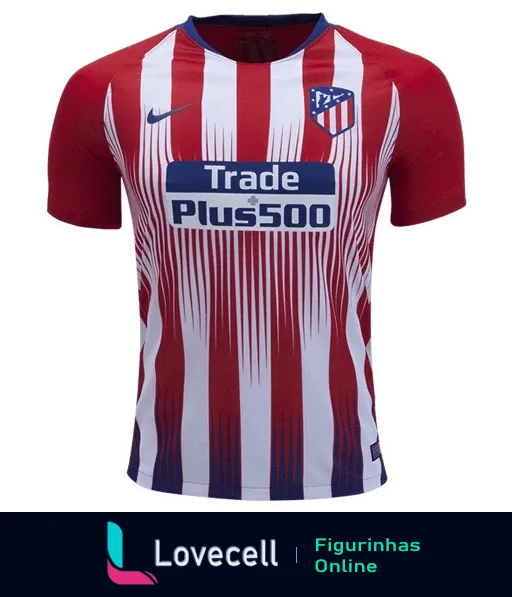 Figurinha da camisa do Atlético de Madrid com listras vermelhas e brancas, logo da Nike e patrocínio da Plus500