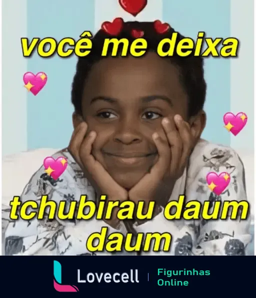 Cantada divertida com menino sorrindo, cercado por corações e fundo azul, com texto 'você me deixa tchubirau daum daum'.