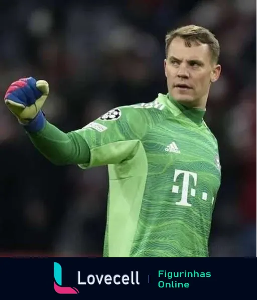 Goleiro do Bayern de Munique vestido com uniforme verde dando instruções durante partida, expressão focada e determinada