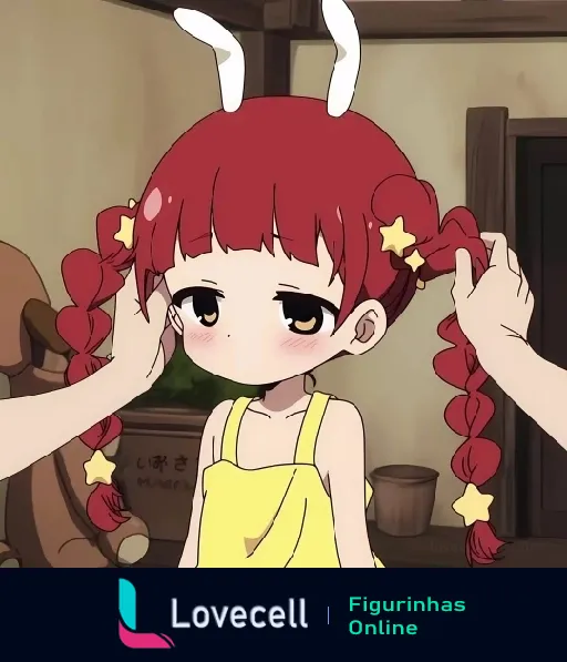 Figurinha Anime kawaii de uma menina com cabelo vermelho e fitas amarelas sendo acariciada.