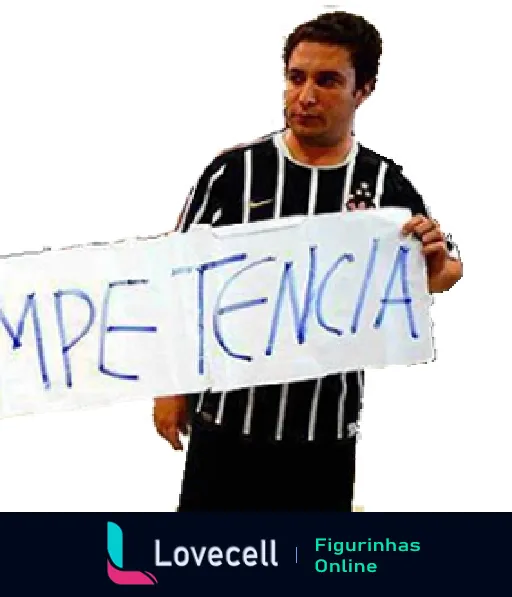 Homem segurando cartaz com 'COMPETÊNCIA' em letras azuis, ironizando o time de futebol Corinthians