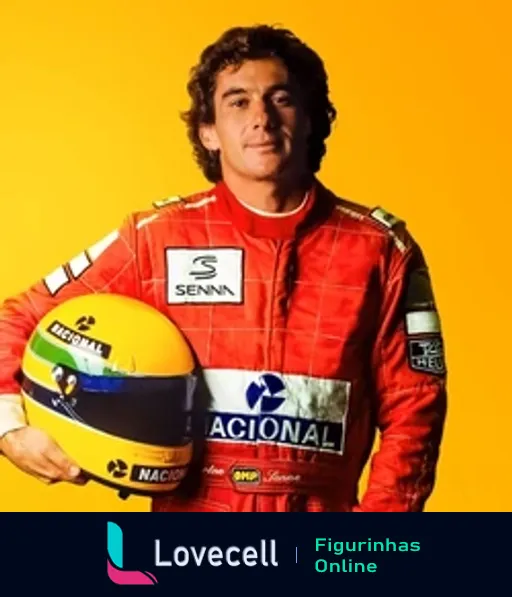 Ayrton Senna, piloto de Fórmula 1, em traje de corrida vermelho segurando capacete amarelo com patrocínios, sobre fundo amarelo