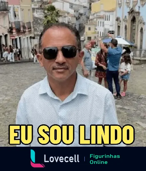 Meme do Manoel Gomes, famoso pelo meme Caneta Azul, dizendo 'Eu Sou Lindo', com óculos escuros e fundo urbano.