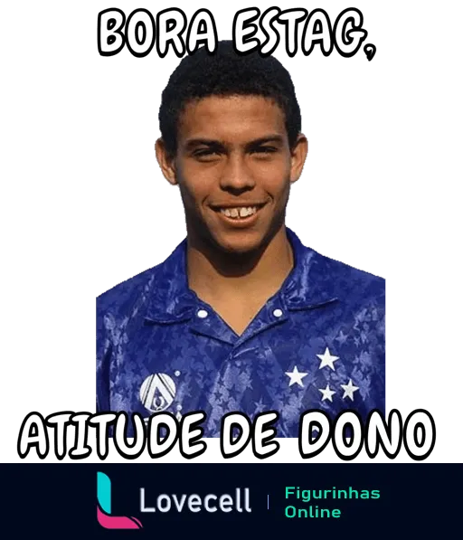 Figurinha com jovem jogador Ronaldo em camisa azul com estrelas, texto 'Bora Estag, Atitude de Dono' em contexto de incentivo esportivo