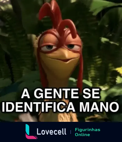 Cena do personagem João Frango, de filme animado, com expressão confiante e a frase 'A gente se identifica mano' em destaque.