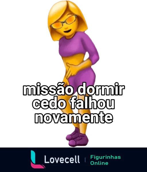 Figurinha de emoji feminina com cabelos loiros e óculos, vestindo roupas roxas e fazendo pose confiante com texto 'missão dormir cedo falhou novamente'