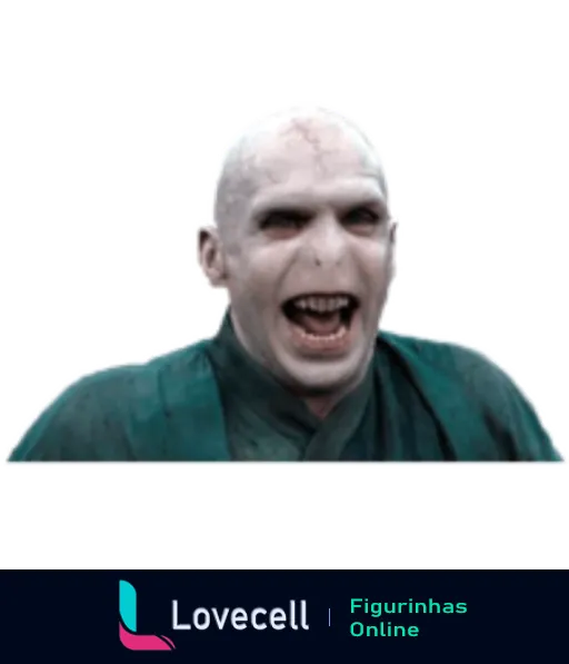 Figurinha de Lord Voldemort com expressão de raiva, careca e pele pálida, parecendo sinistro