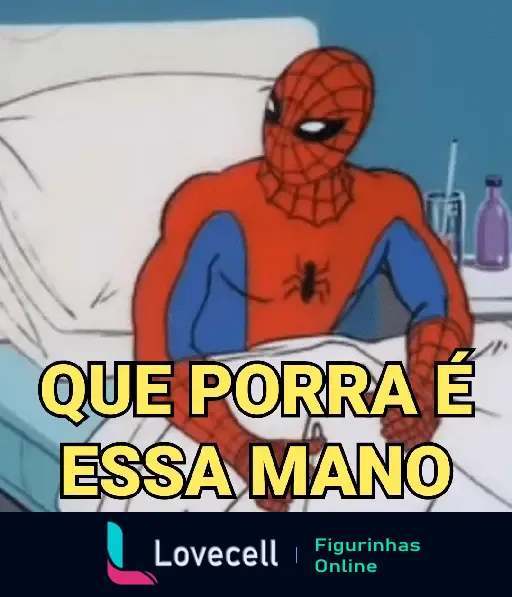 Figura do Homem Aranha deitado em uma cama com expressão confusa, legendada com a frase 'QUE PORRA É ESSA MANO'