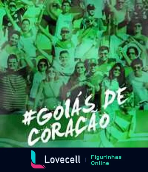 Torcedores do Goiás Esporte Clube celebrando com mãos levantadas, fundo verde e hashtag #GoiásDeCoração