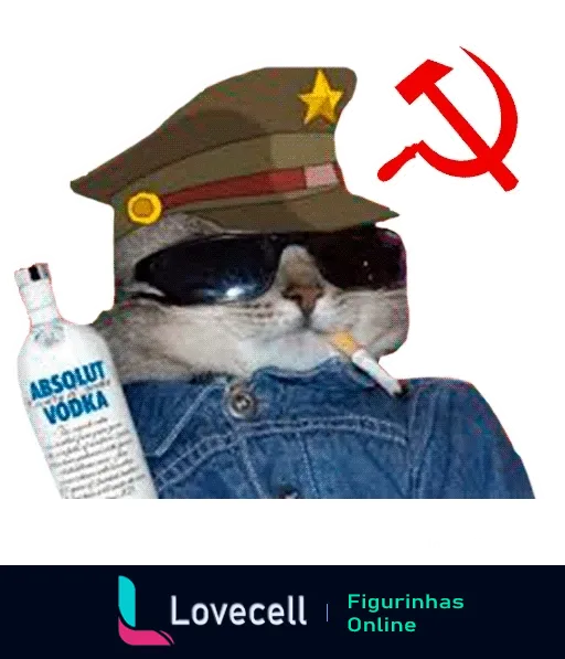 Gato com traje militar soviético, óculos escuros, segurando cigarro e garrafa de vodka Absolut, com símbolo comunista de foice e martelo ao fundo