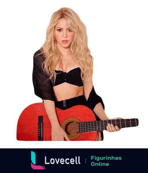 Shakira segurando um violão vermelho, vestindo blusa preta e em pose descontraída